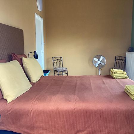 Apartamento Domaine La Borniotte Saint-Alvère Exterior foto